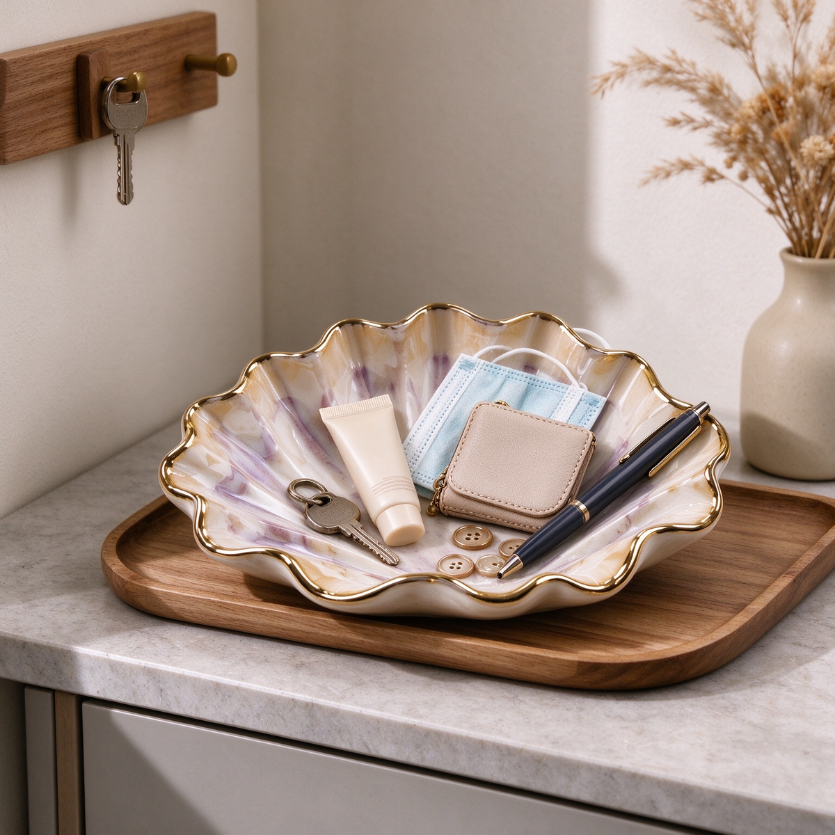 Scallop Ceramic Trinket Dish with Gold Ruffle